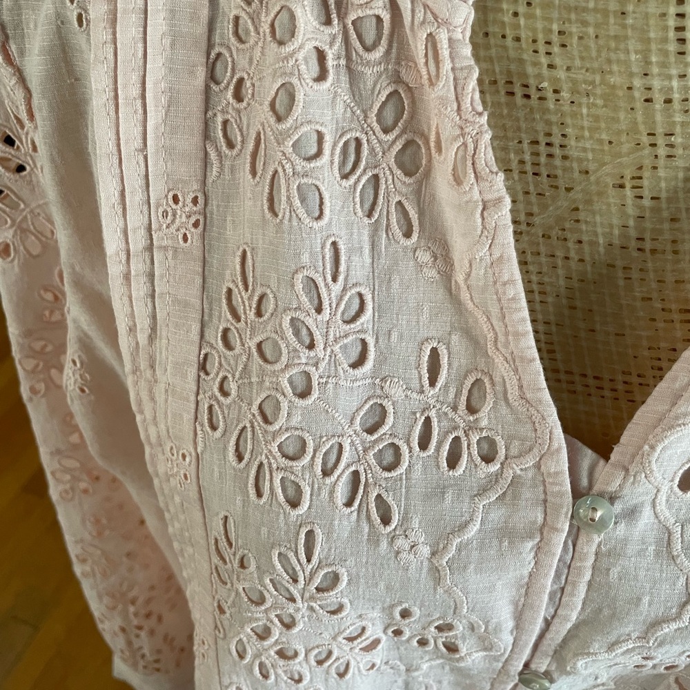 Sundance eyelet baby pink shirt NWT - Picture 2 of 7